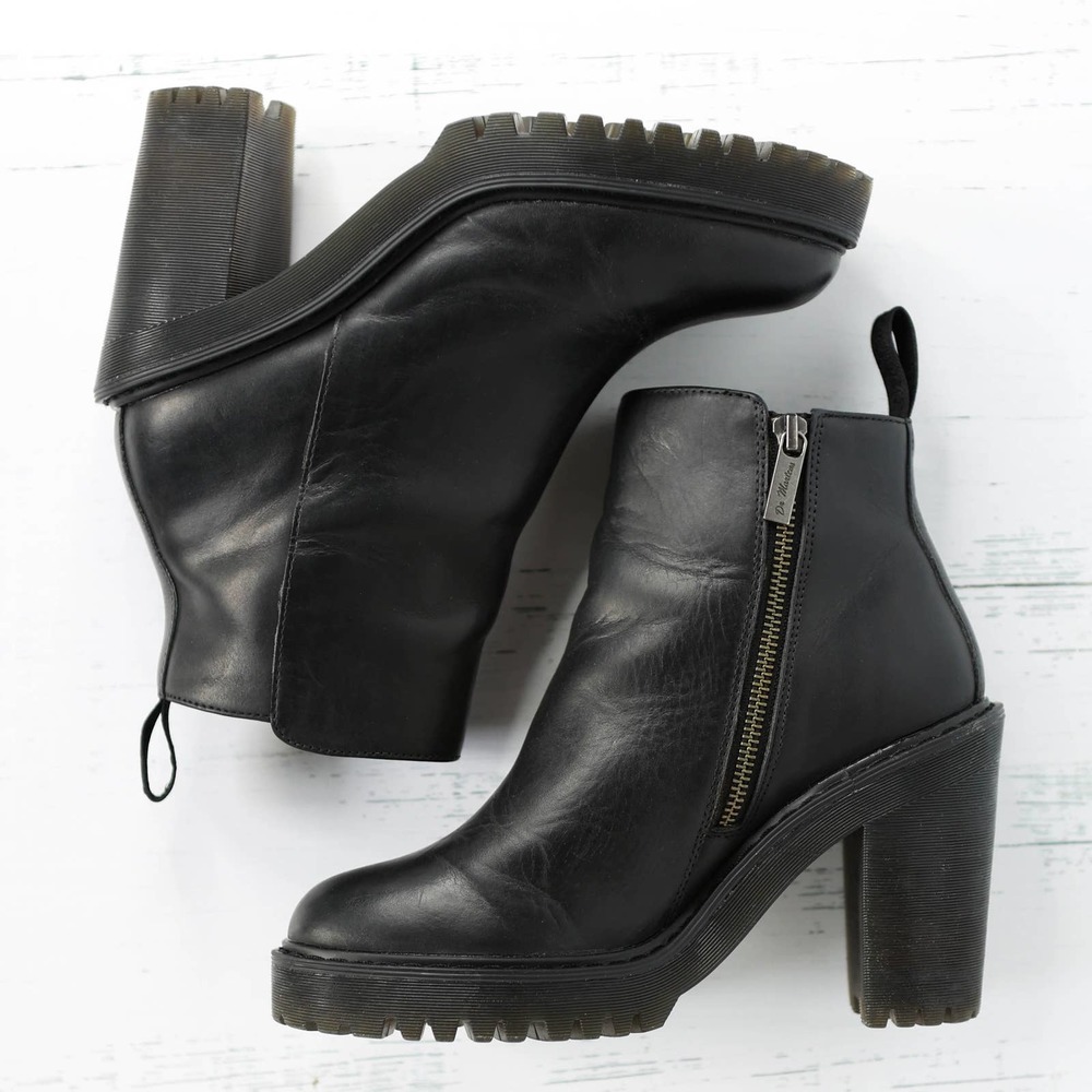 Dr. Martens Magdalena Black Leather Heeled Platform Chelsea Boots Women's Sz 7